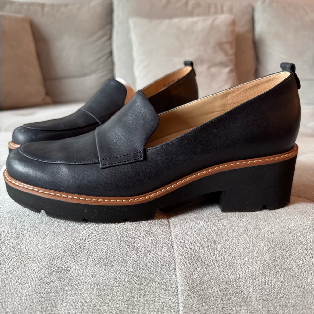 Naturalizer Women's Black Loafers Size 9.5
